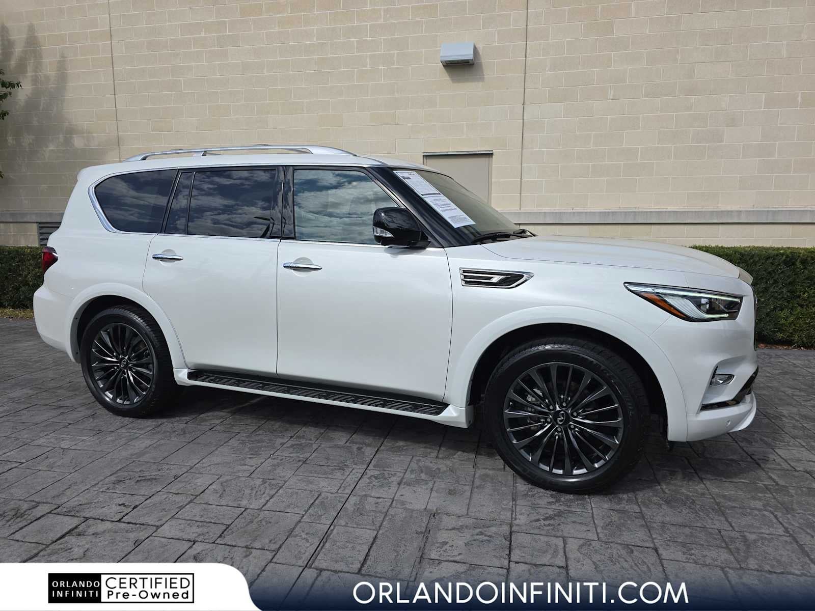 2024 INFINITI QX80 SENSORY