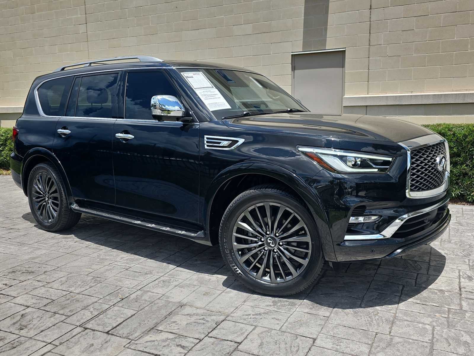 2024 INFINITI QX80 SENSORY