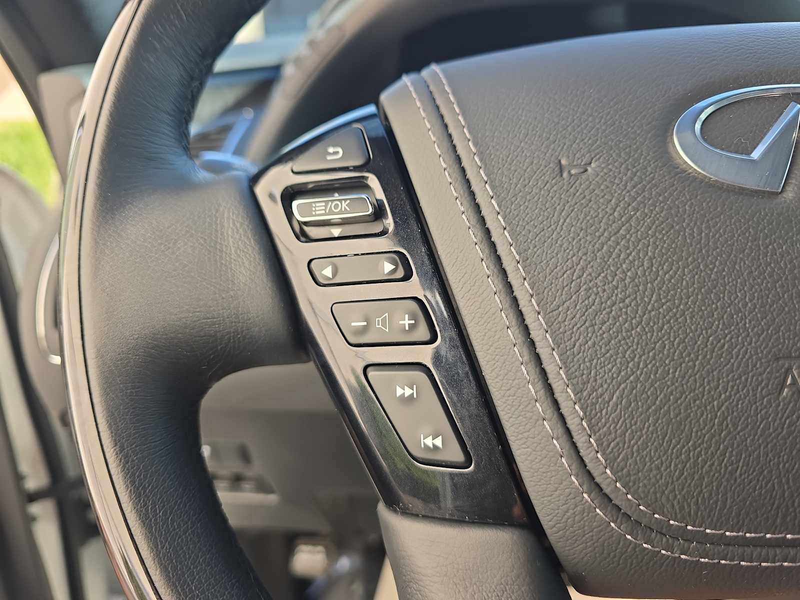 2024 INFINITI QX80 SENSORY