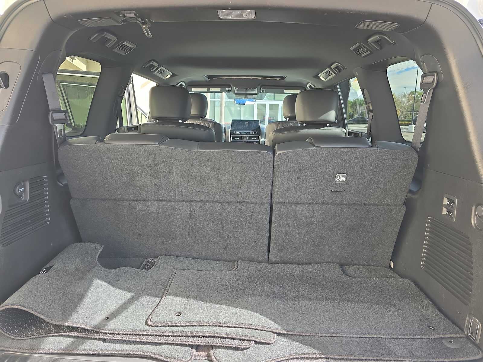 2024 INFINITI QX80 SENSORY