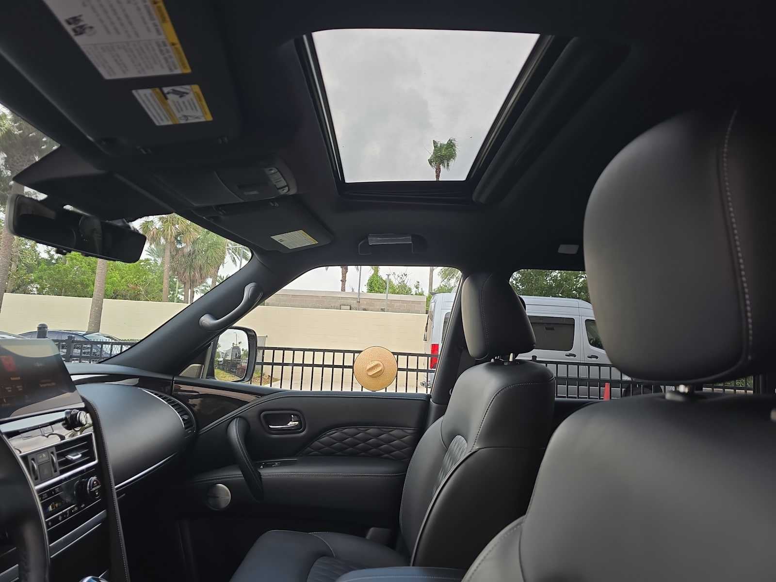 2024 INFINITI QX80 SENSORY