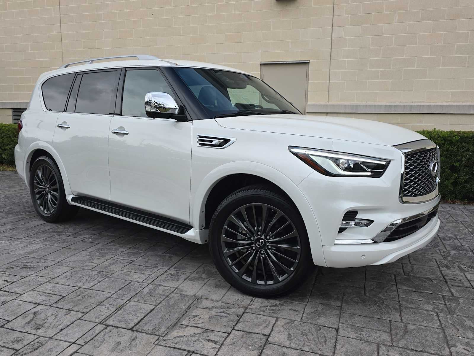 2024 INFINITI QX80 SENSORY