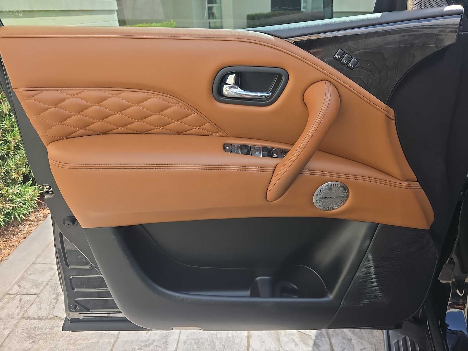 2023 INFINITI QX80 SENSORY