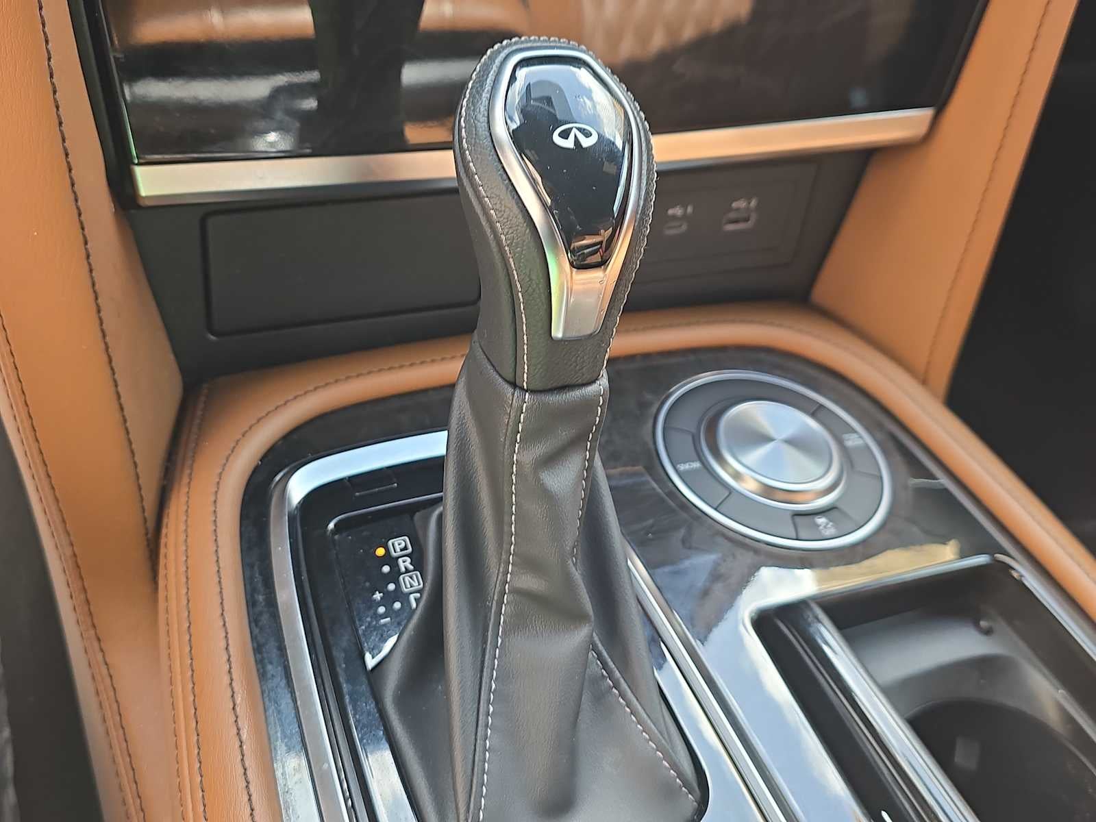 2023 INFINITI QX80 SENSORY