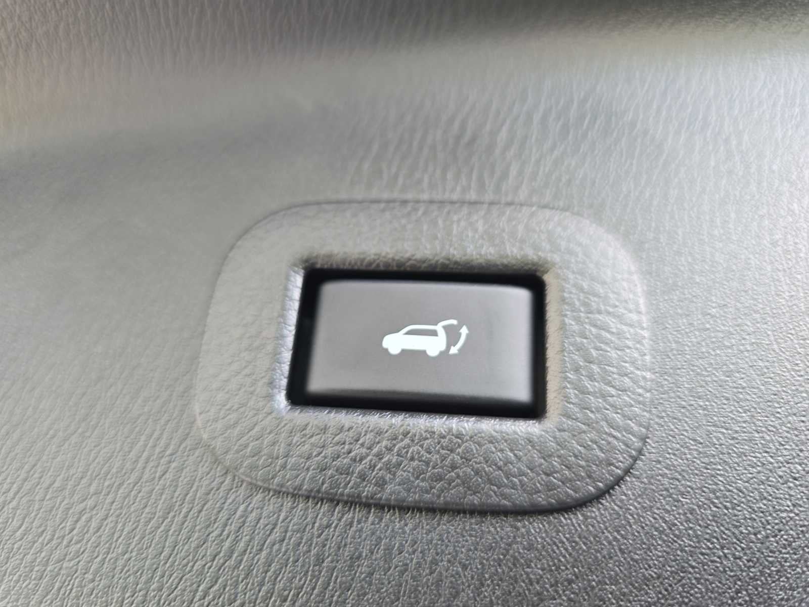 2023 INFINITI QX80 SENSORY