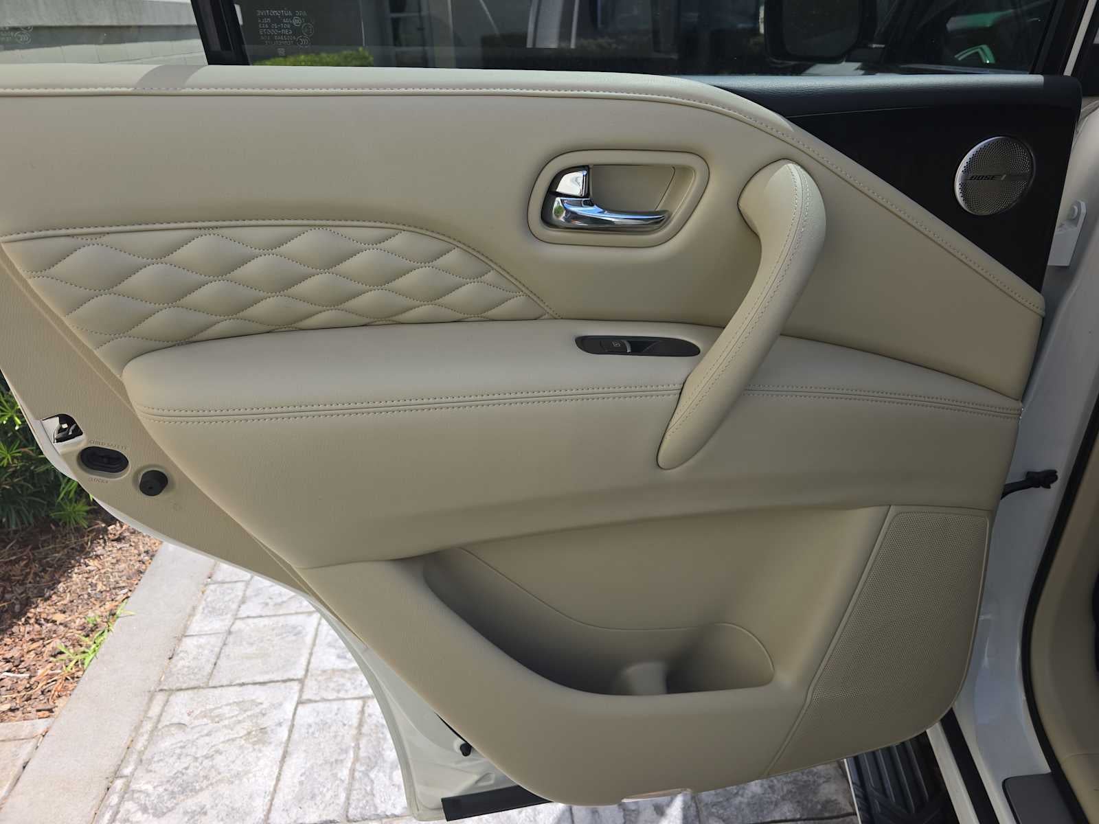 2023 INFINITI QX80 SENSORY