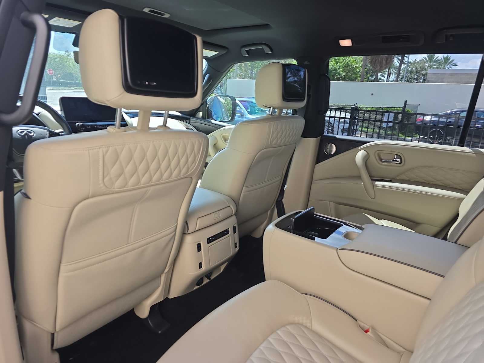 2023 INFINITI QX80 SENSORY