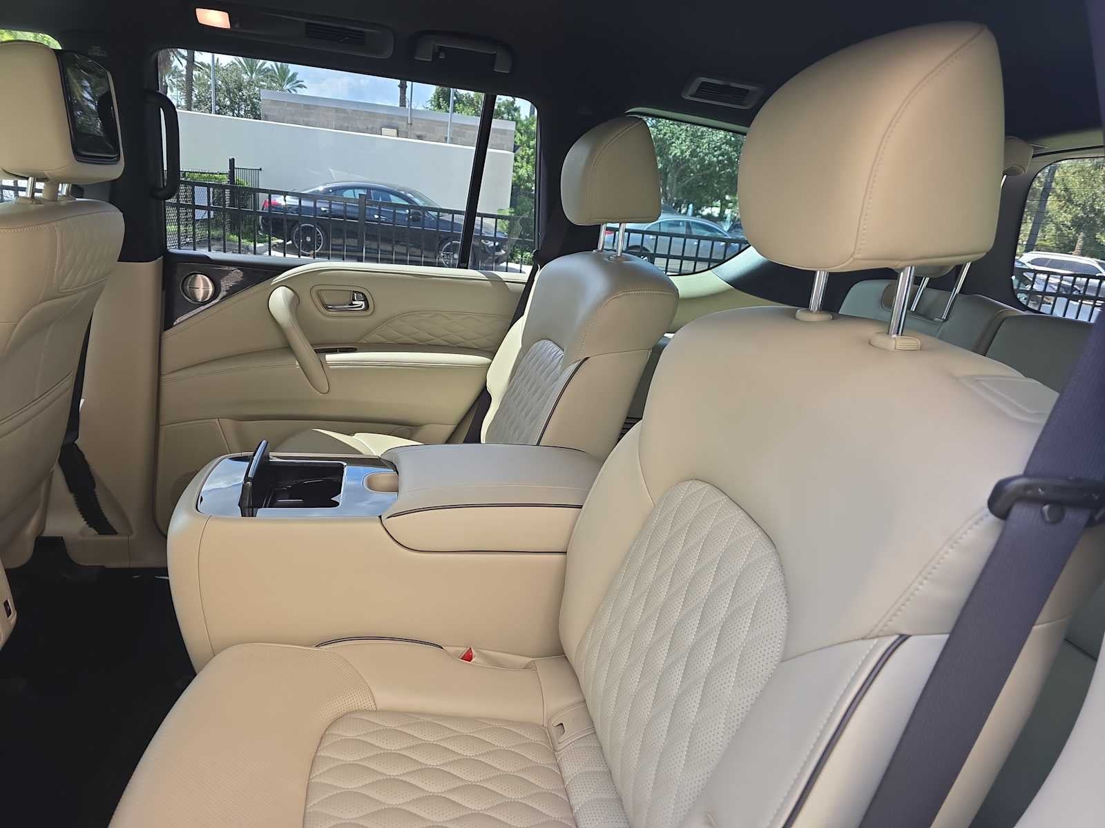 2023 INFINITI QX80 SENSORY