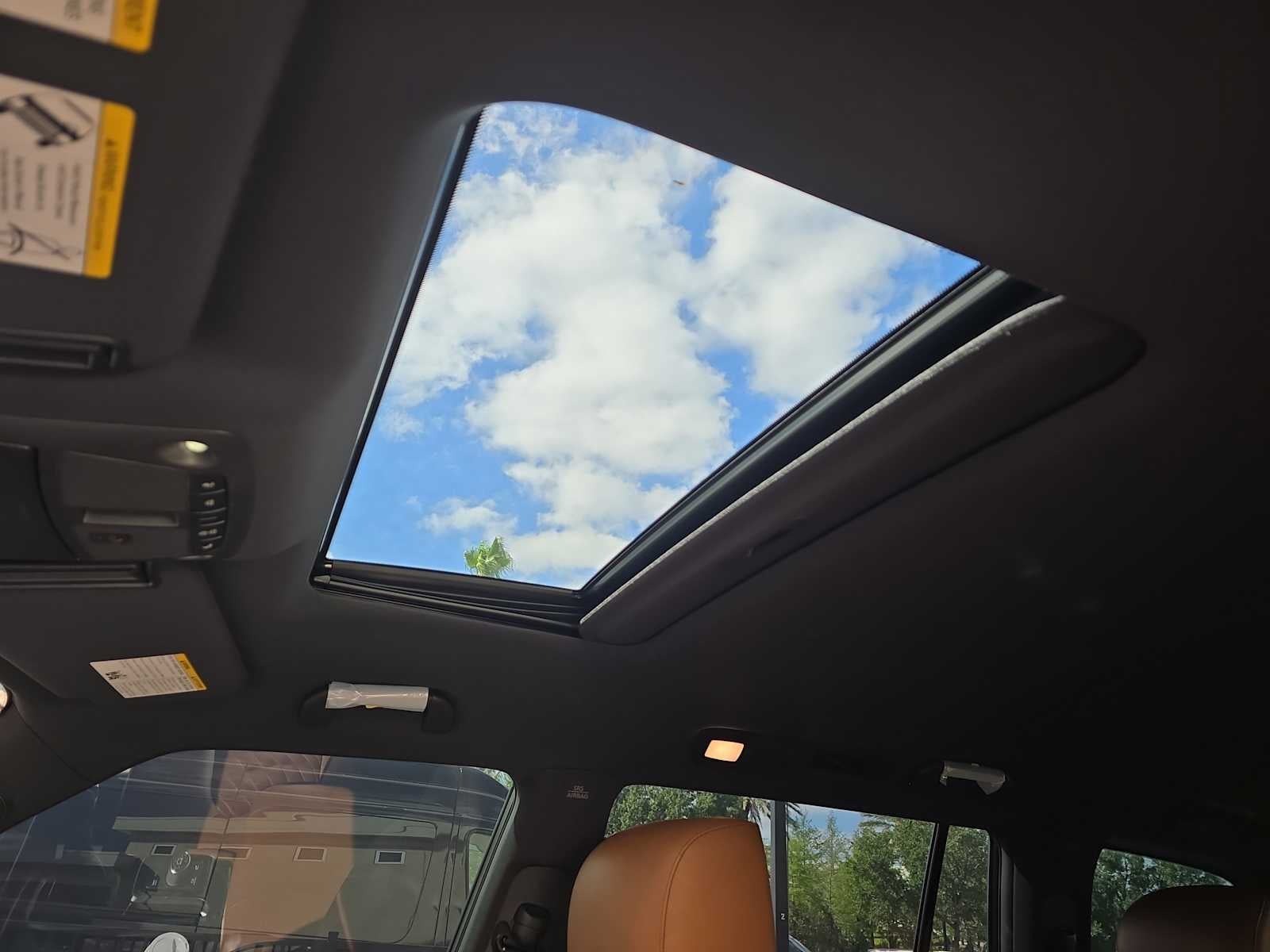 2022 INFINITI QX80 SENSORY
