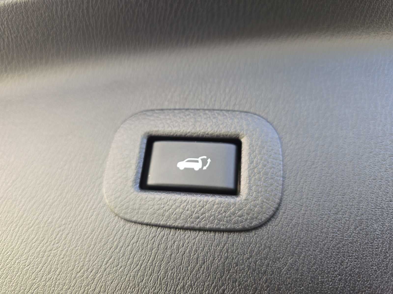 2022 INFINITI QX80 SENSORY