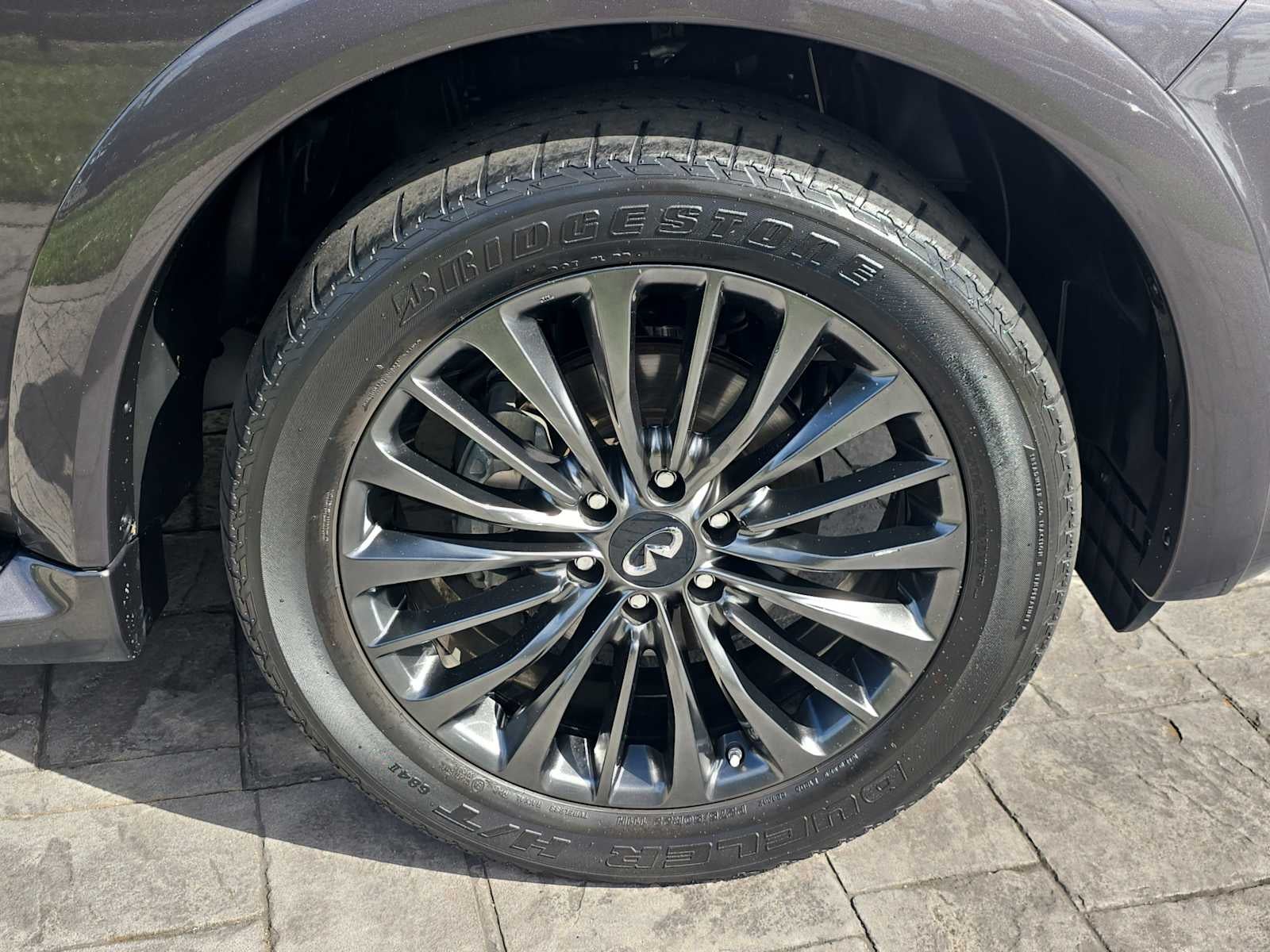 2022 INFINITI QX80 SENSORY