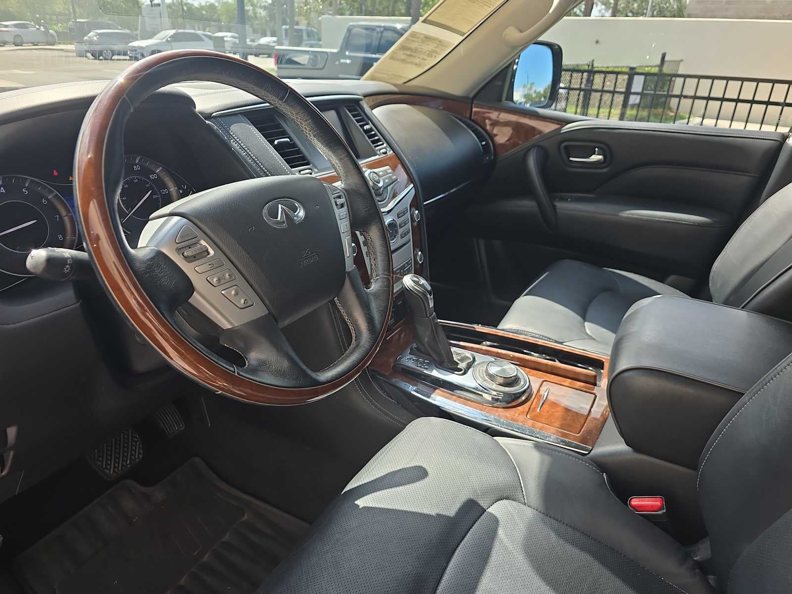 2019 INFINITI QX80 LUXE