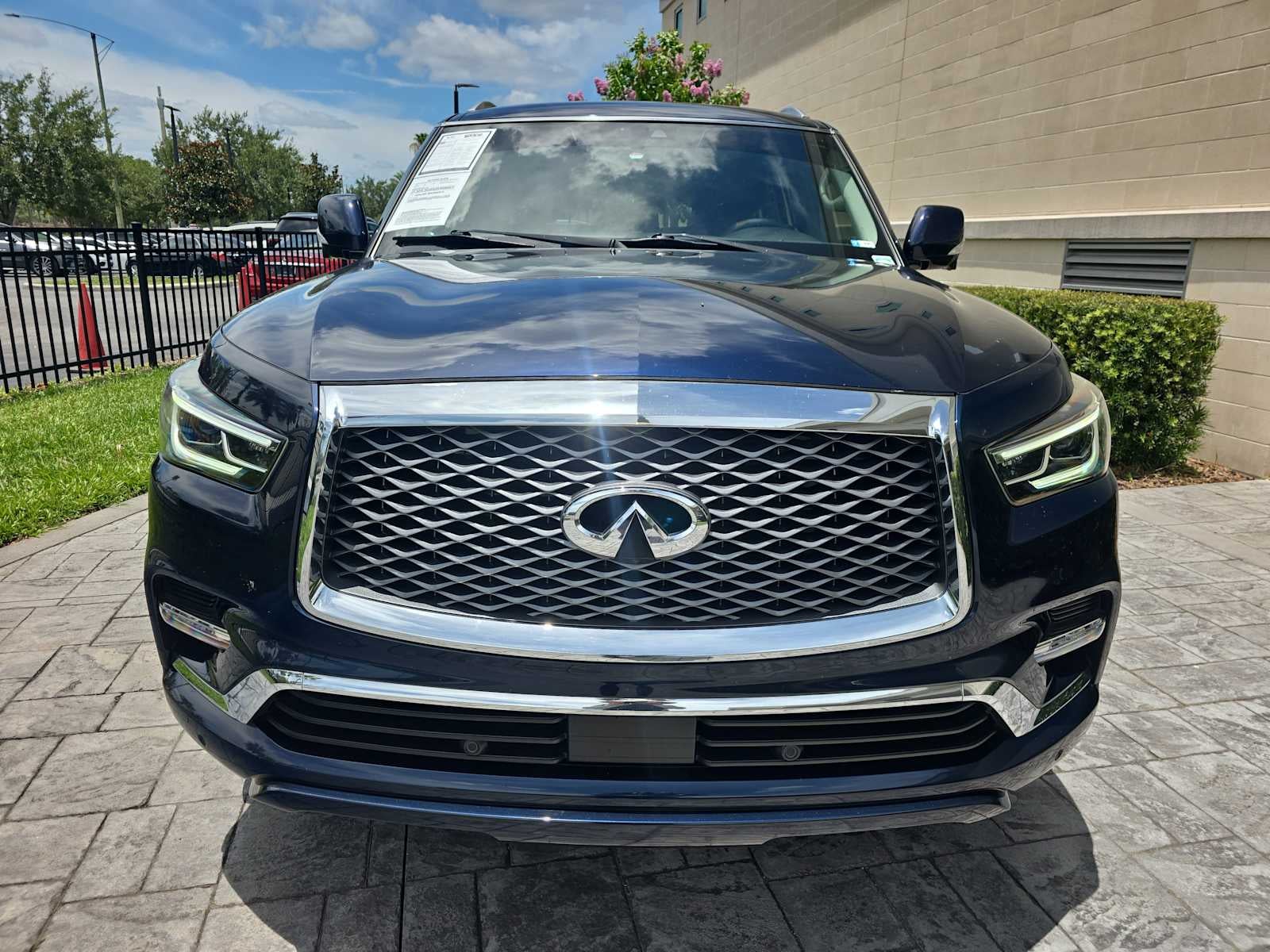2019 INFINITI QX80 LUXE