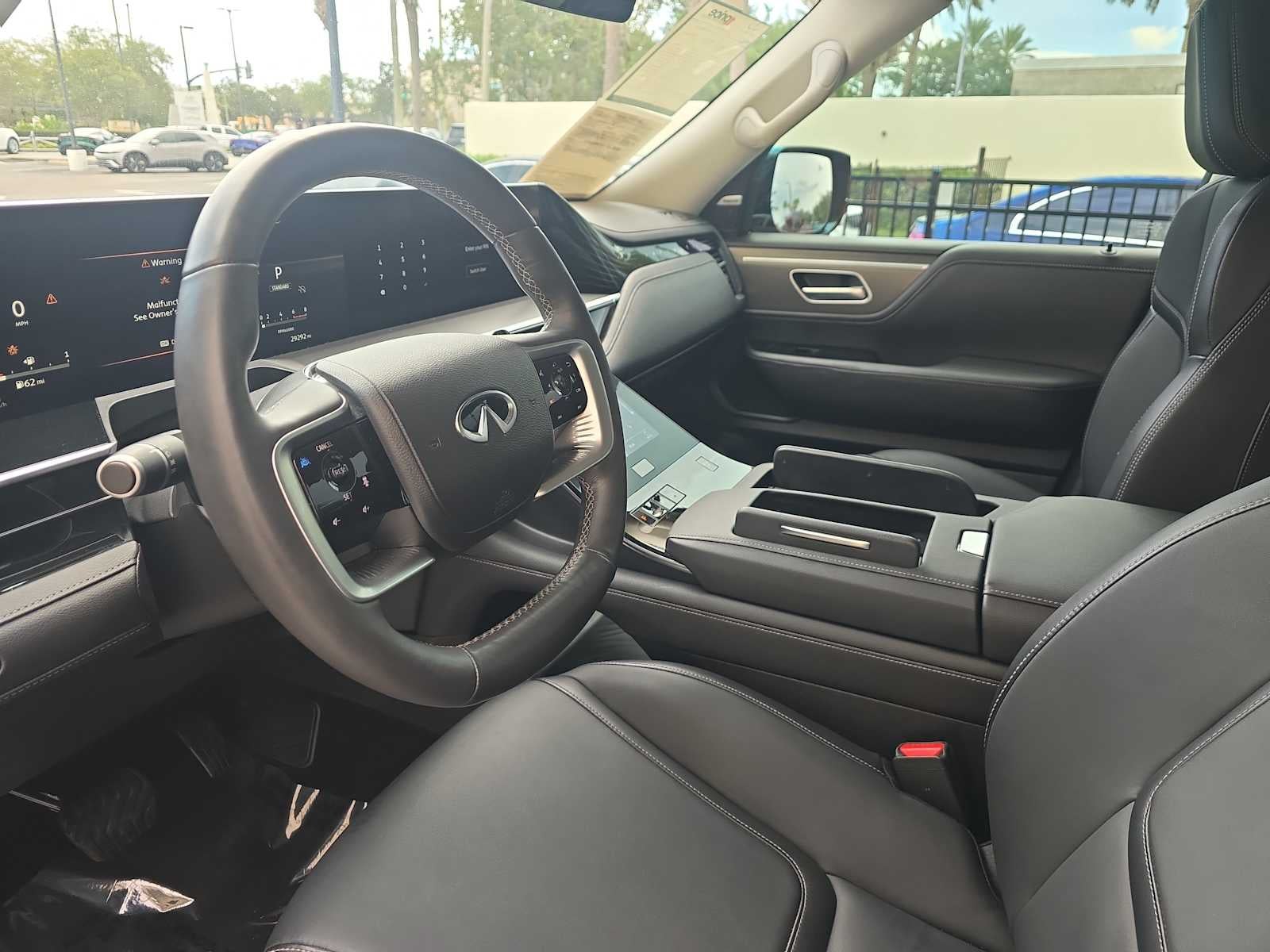 2025 INFINITI QX80 PURE