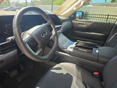 2025 INFINITI QX80 PURE