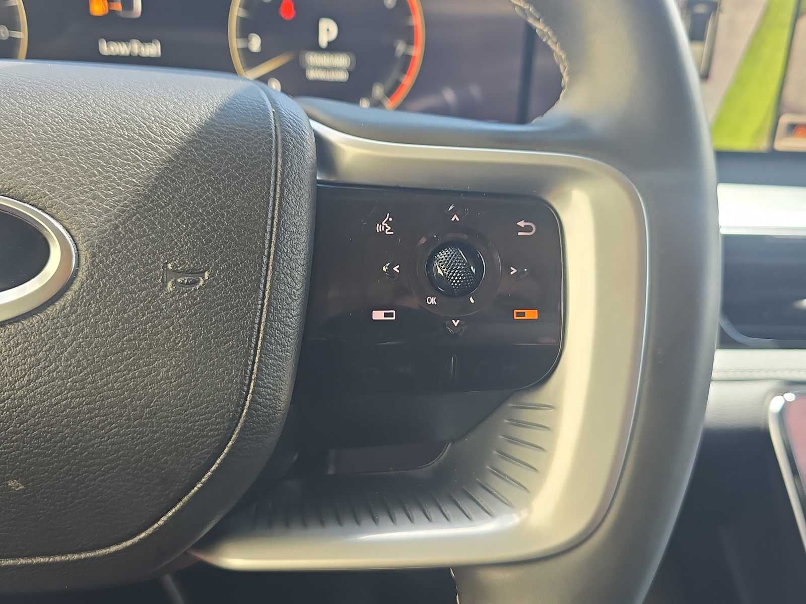 2025 INFINITI QX80 PURE