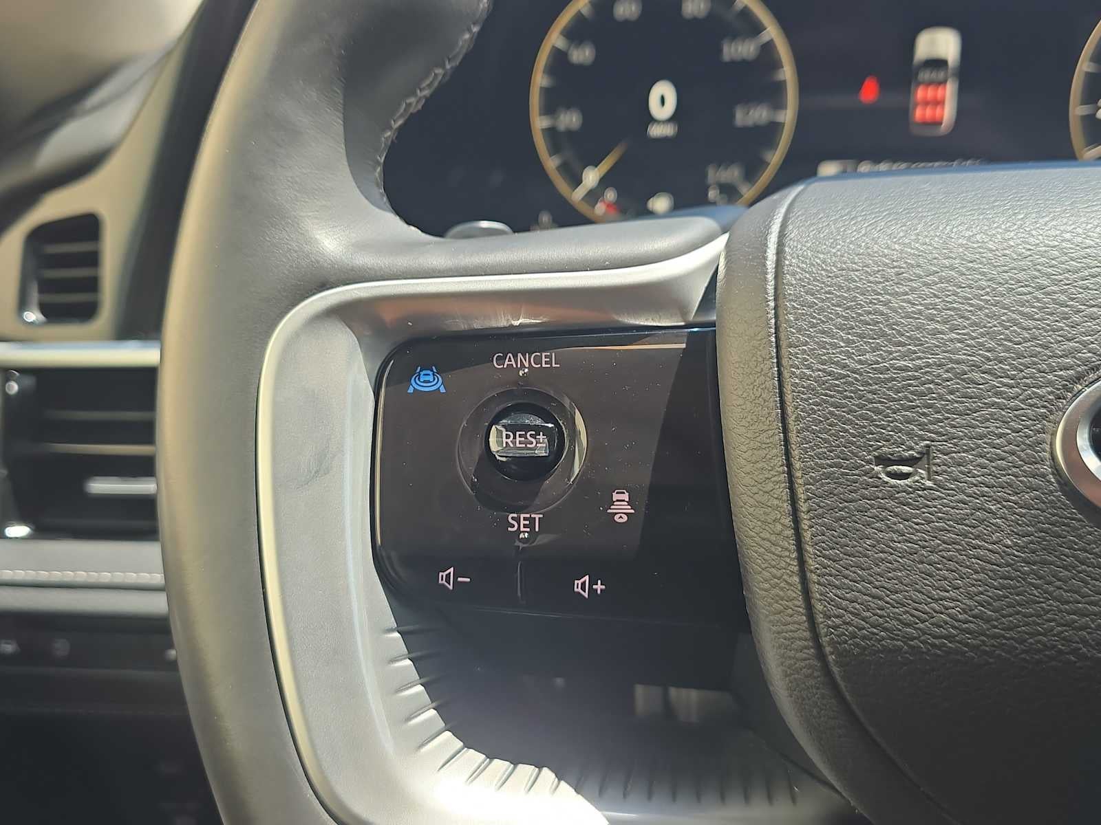 2025 INFINITI QX80 PURE