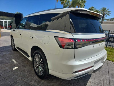 2025 INFINITI QX80 LUXE