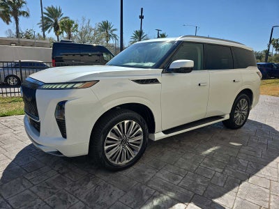 2025 INFINITI QX80 LUXE