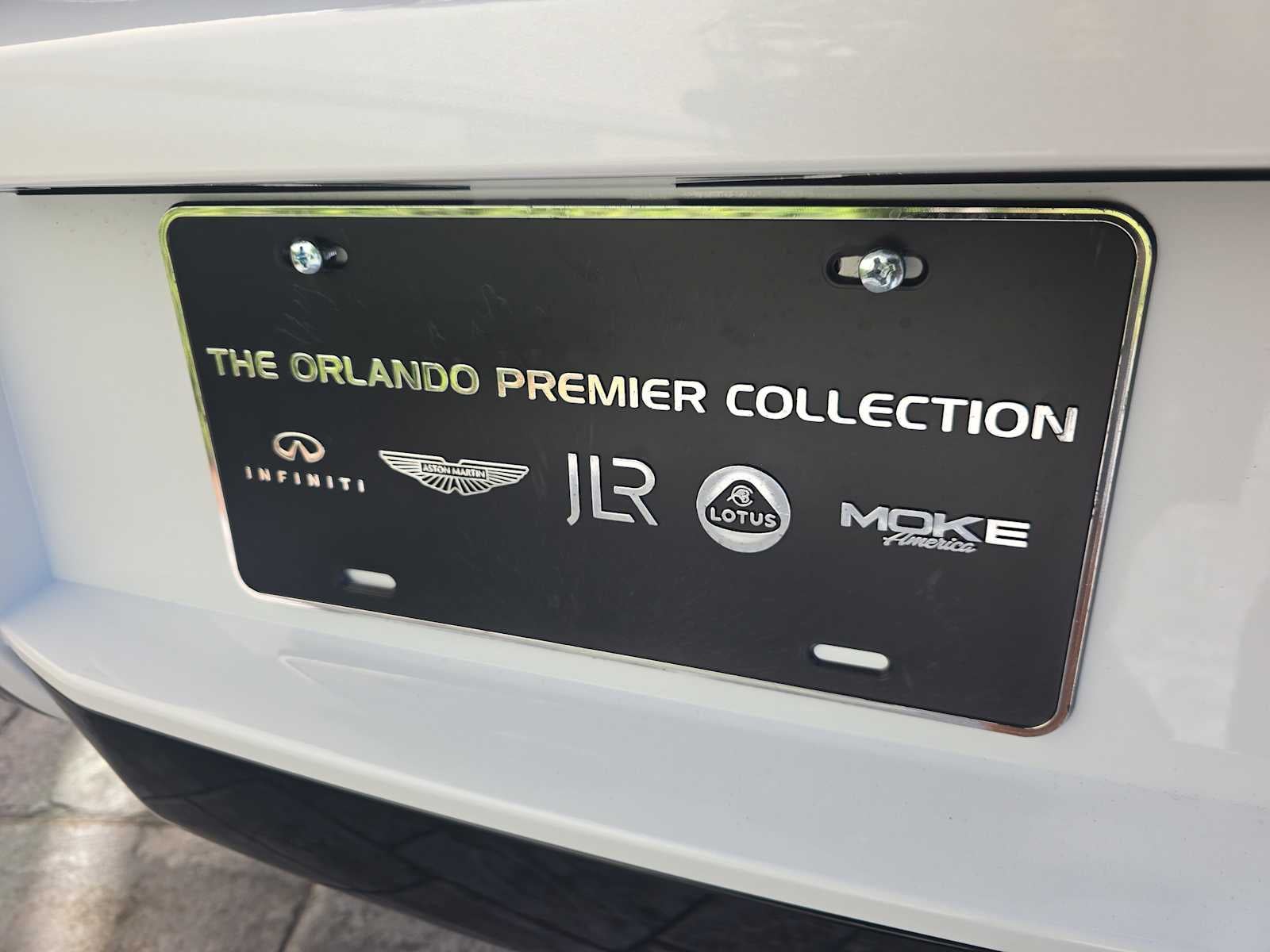 2027 INFINITI QX80 LUXE
