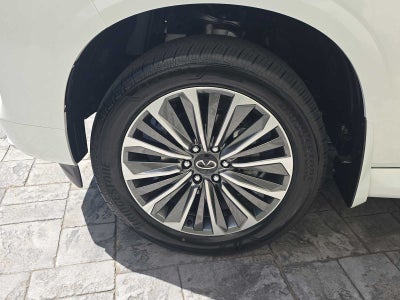 2027 INFINITI QX80 LUXE