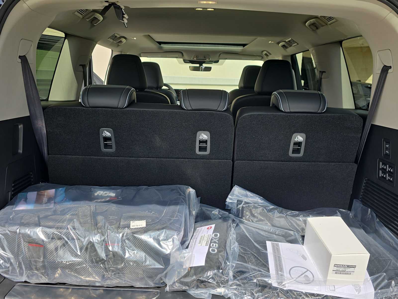 2026 INFINITI QX80 LUXE