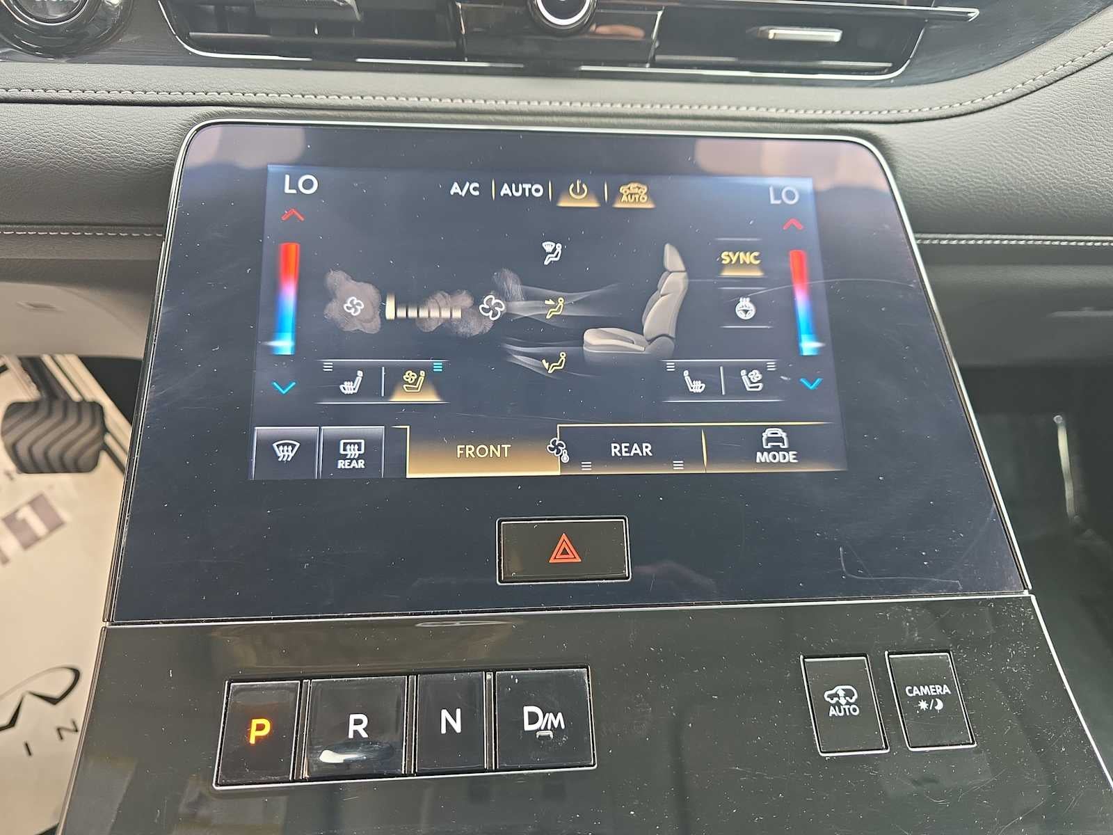 2025 INFINITI QX80 LUXE