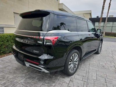 2025 INFINITI QX80 LUXE
