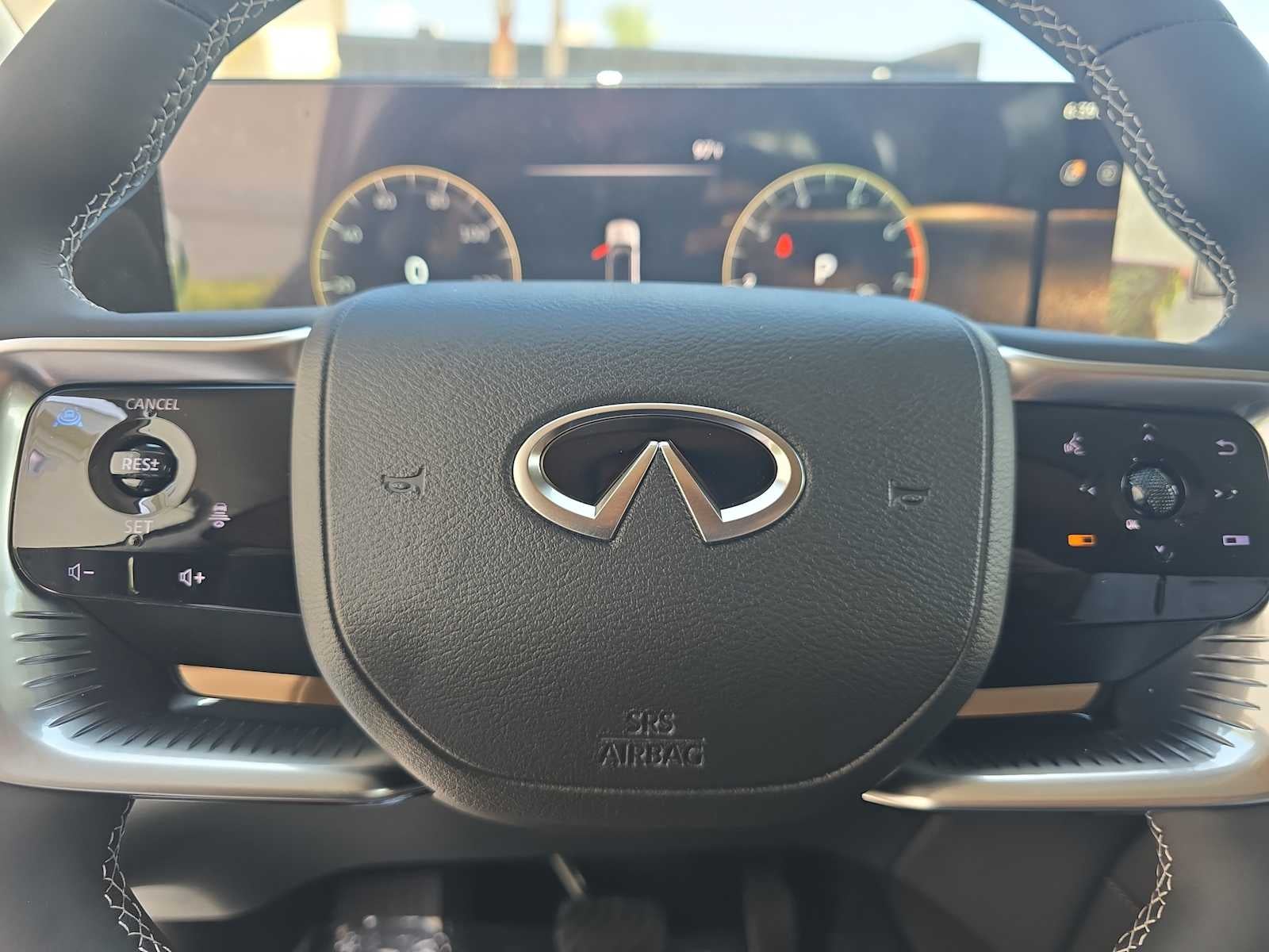 2027 INFINITI QX80 LUXE