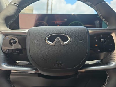 2026 INFINITI QX80 LUXE
