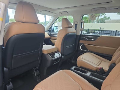 2027 INFINITI QX80 LUXE