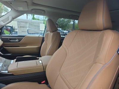 2027 INFINITI QX80 LUXE