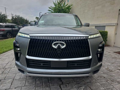 2027 INFINITI QX80 LUXE