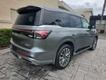 2027 INFINITI QX80 LUXE