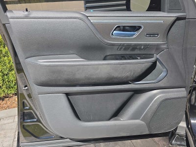 2025 INFINITI QX80 LUXE