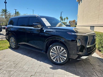 2025 INFINITI QX80 LUXE