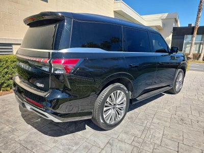 2025 INFINITI QX80 LUXE