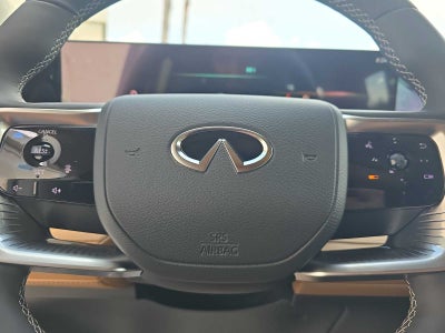 2026 INFINITI QX80 LUXE