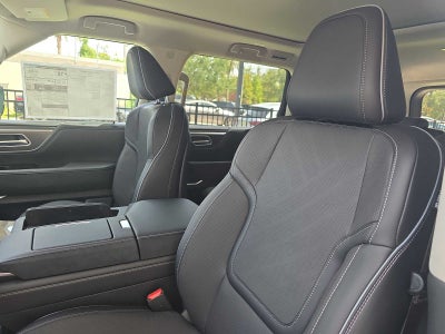2027 INFINITI QX80 LUXE