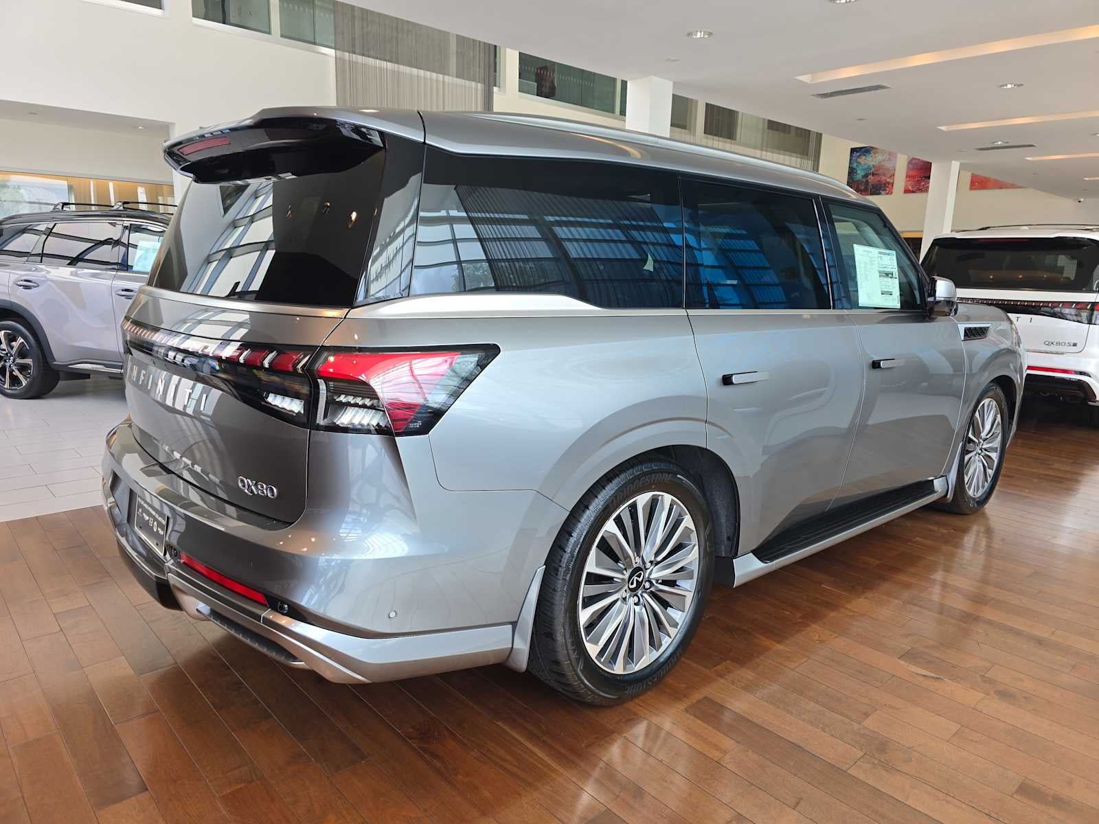 2026 INFINITI QX80 LUXE