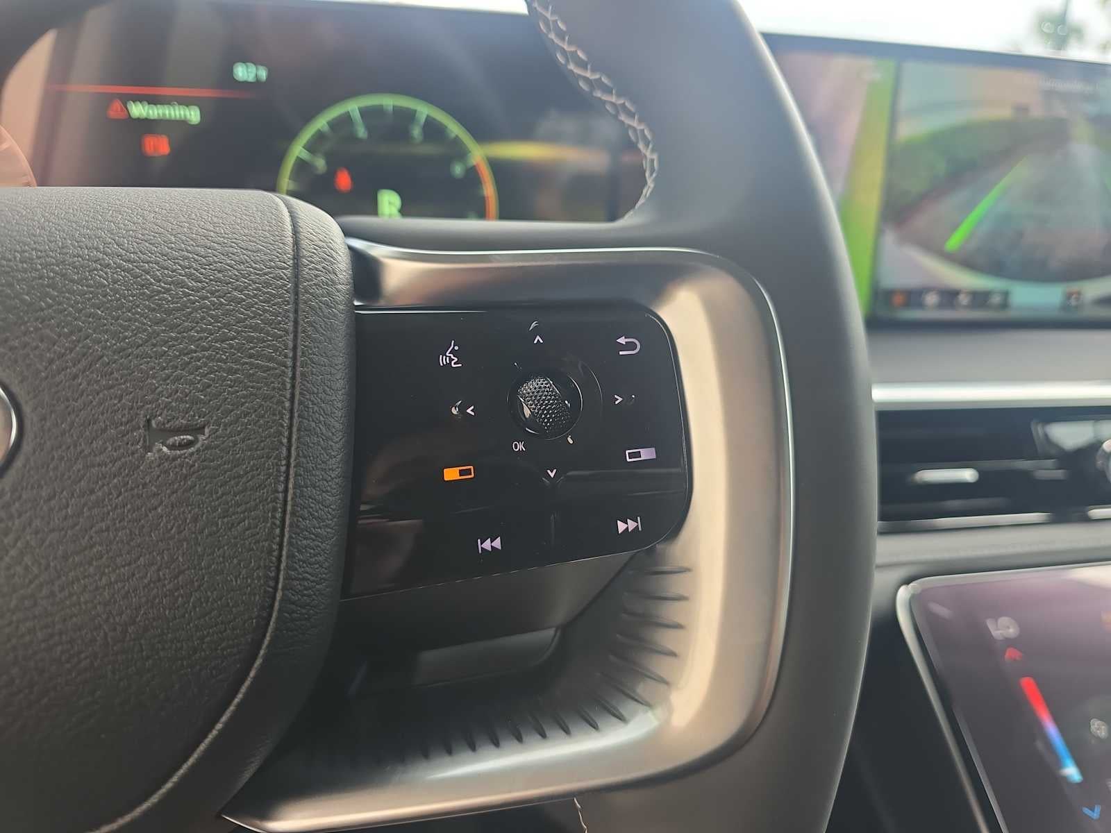 2027 INFINITI QX80 LUXE