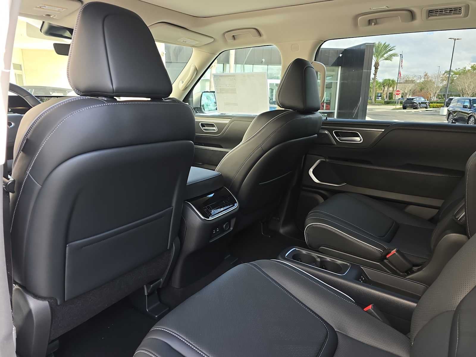 2026 INFINITI QX80 LUXE