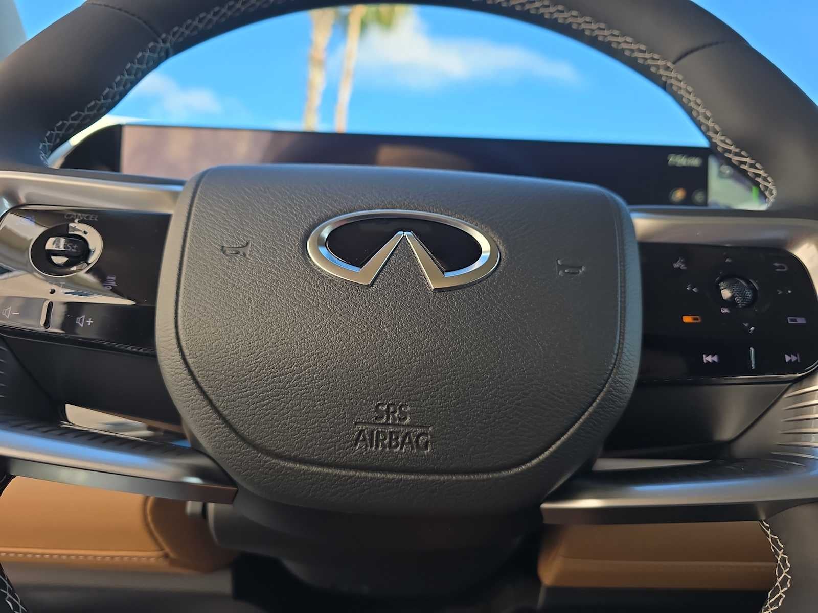 2026 INFINITI QX80 LUXE