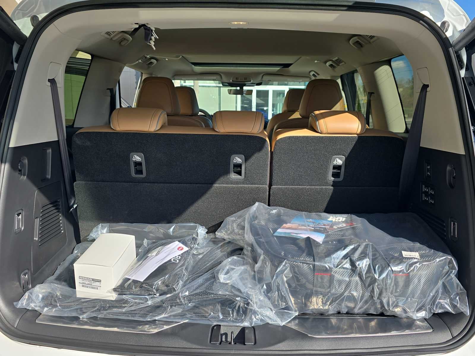 2026 INFINITI QX80 LUXE