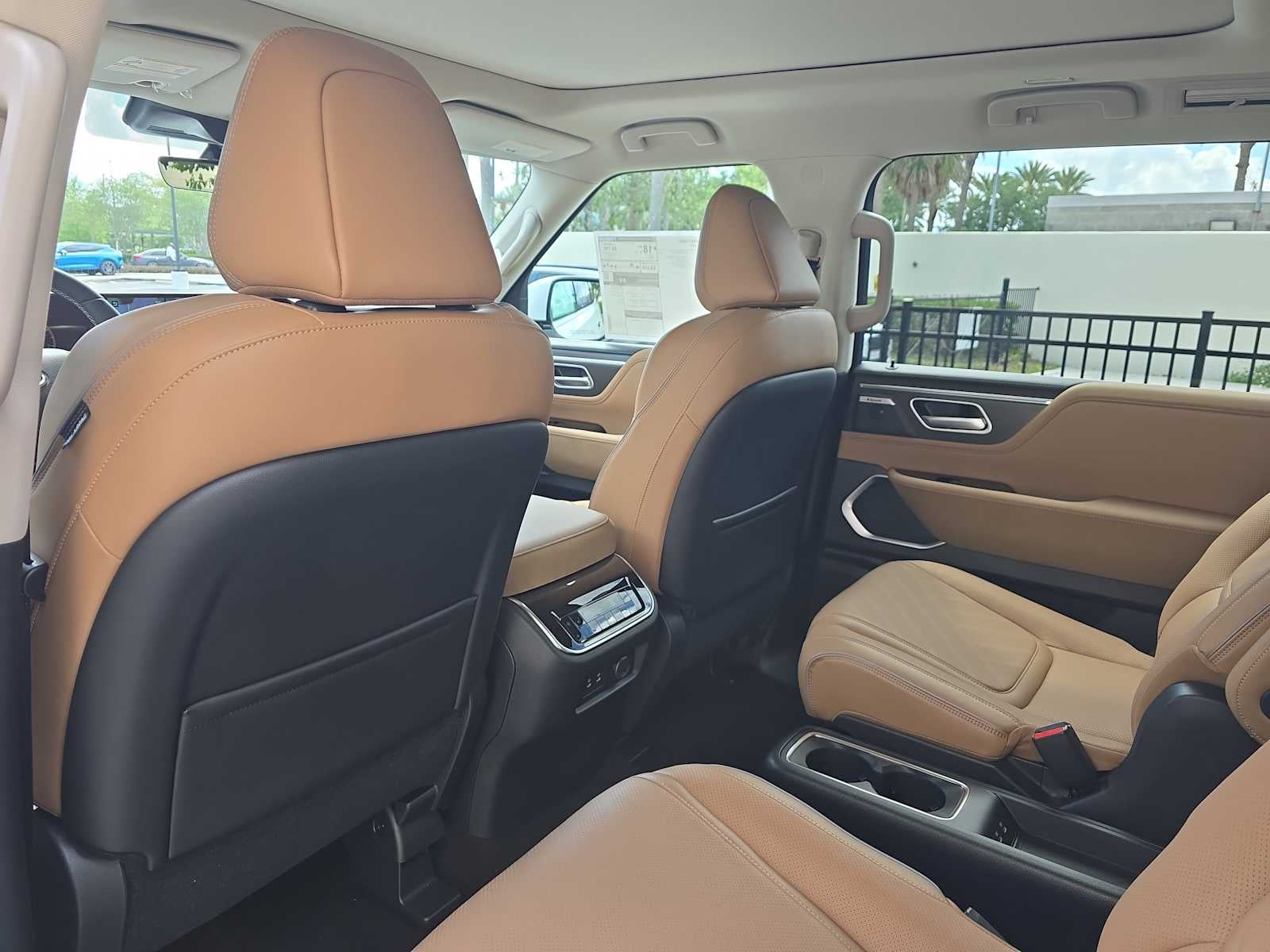 2026 INFINITI QX80 LUXE