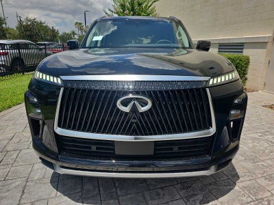 2027 INFINITI QX80 LUXE