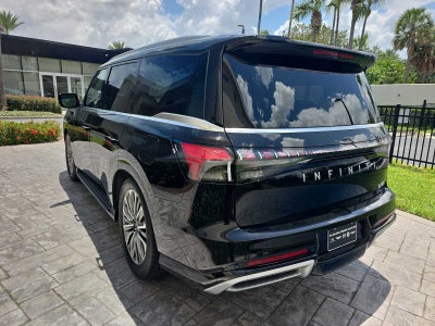 2027 INFINITI QX80 LUXE