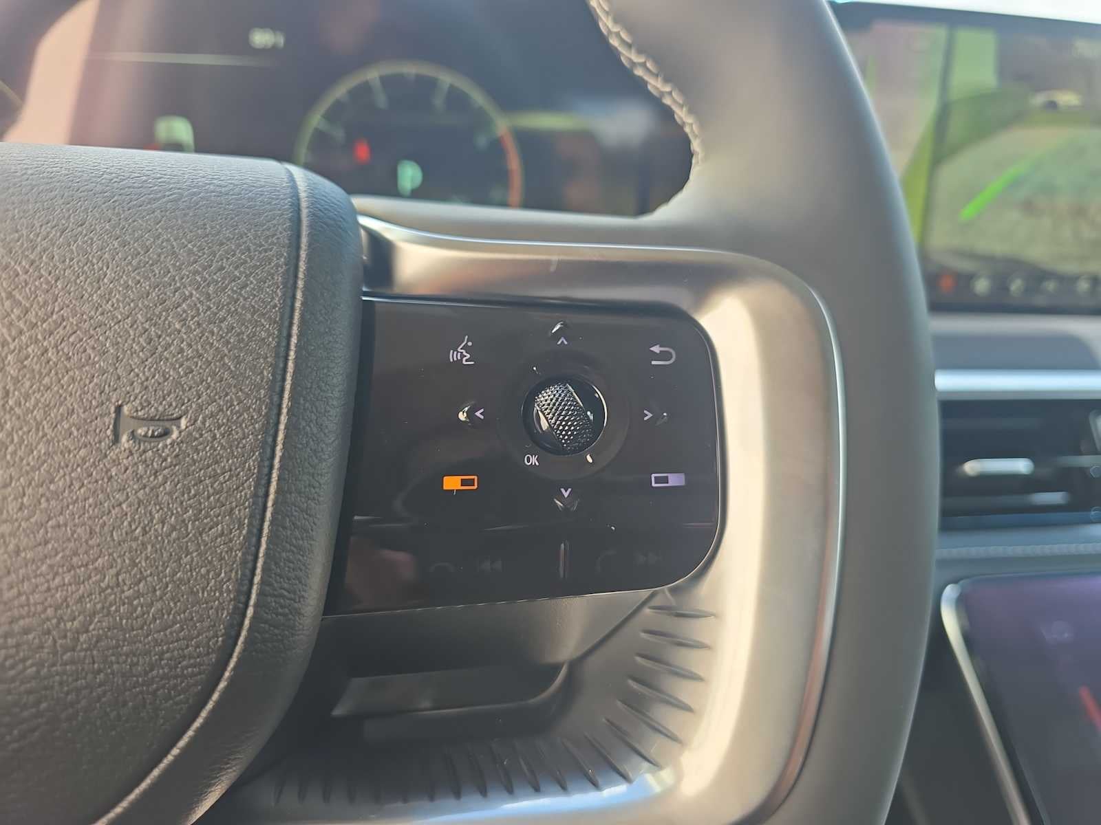 2027 INFINITI QX80 LUXE