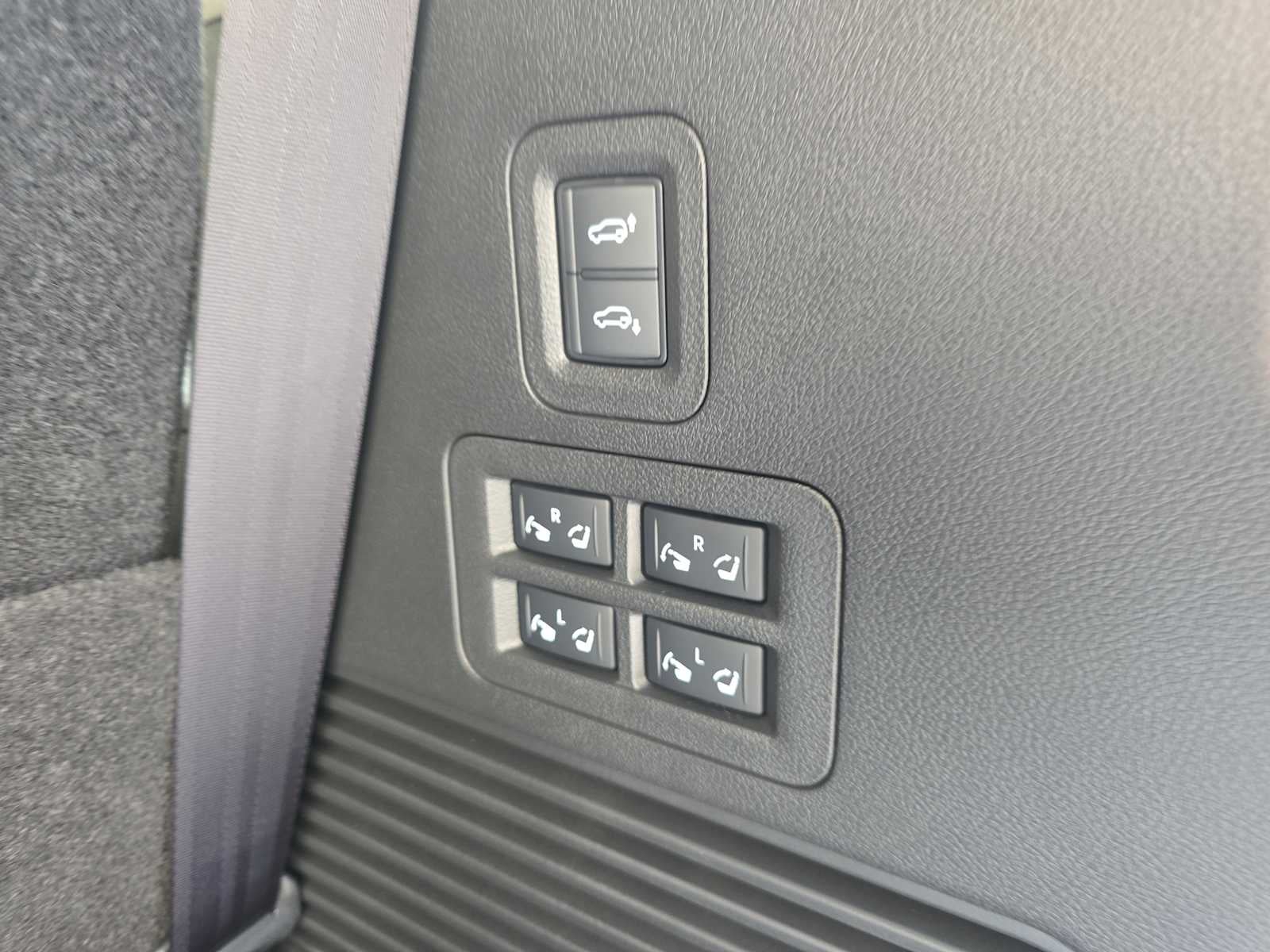 2027 INFINITI QX80 LUXE