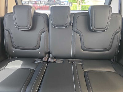 2027 INFINITI QX80 LUXE